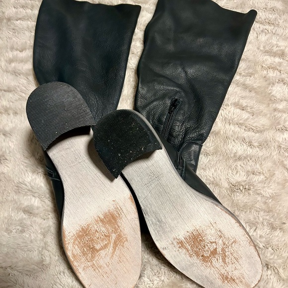 Free People Black Leather Boots with side zip; women’s sz 41 - like new! - Picture 3 of 4